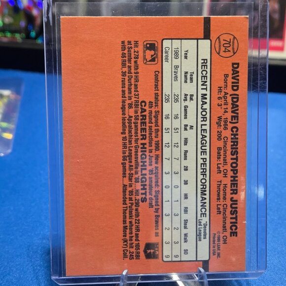 1990 Donruss #704 Dave Justice (RC) - Picture 2 of 2